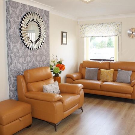 City Centre Town House With Riverside Views And Free Parking 1Bak York Zewnętrze zdjęcie