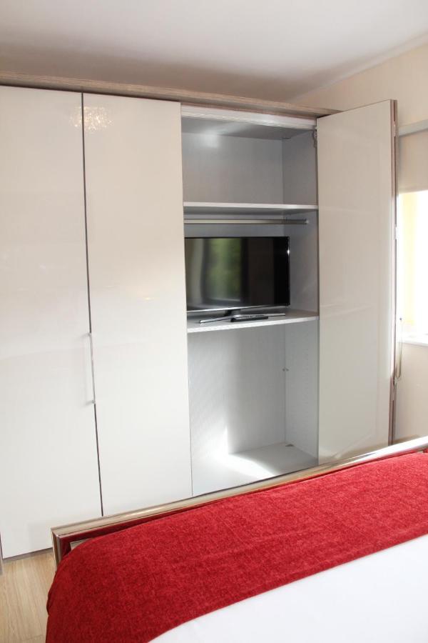 City Centre Town House With Riverside Views And Free Parking 1Bak York Zewnętrze zdjęcie